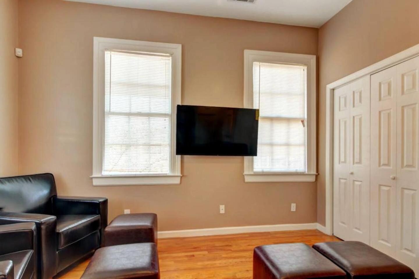 Entire 2bd, Near Forsyth Park Savannah